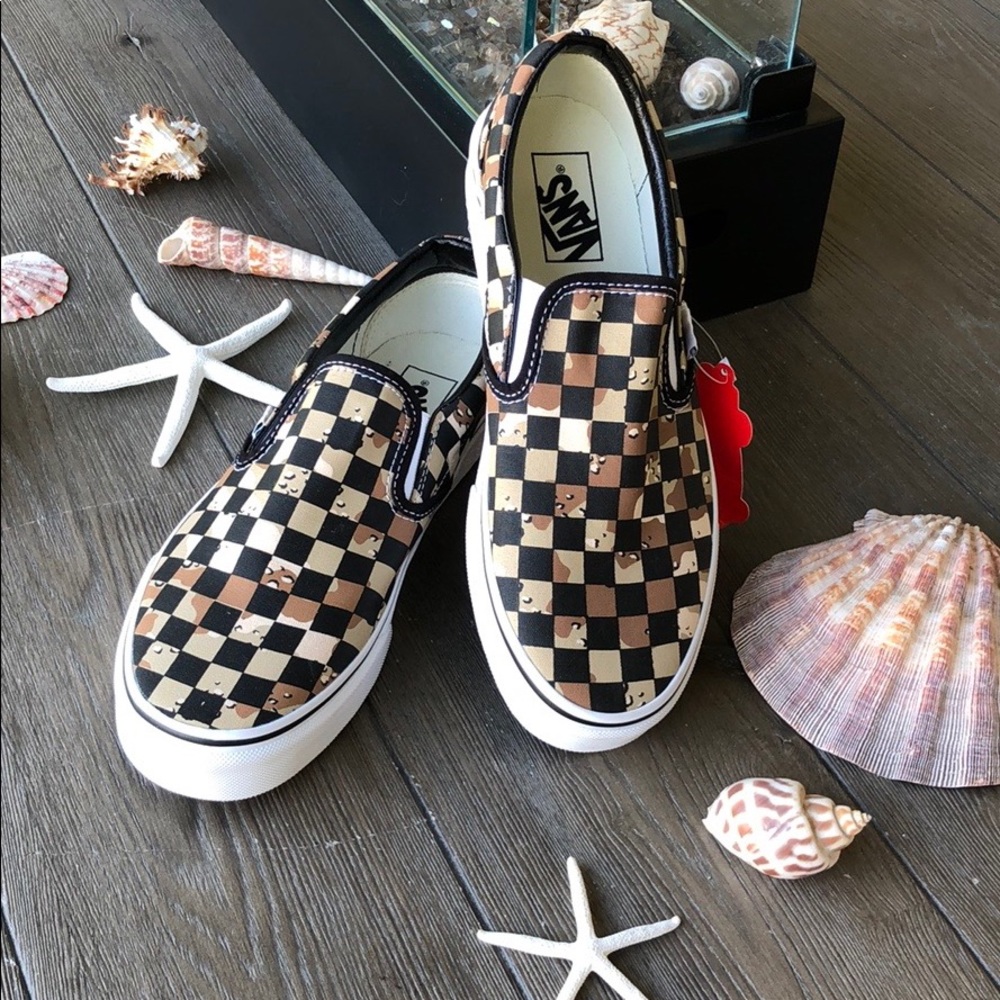 🌴🌼VANS- CHECKER BOARD SLIP ON’S🌼🌴 - Picture 2 of 7